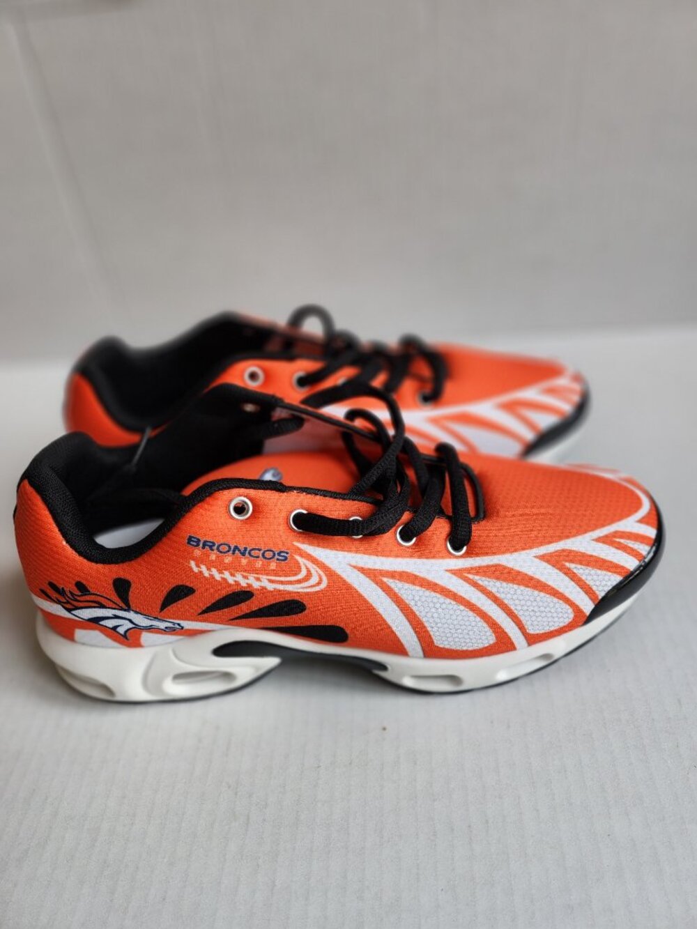 Men's Denver Broncos "James‎ Townley" Custom Performance Sneakers  Size 11 NWOT - Picture 6 of 13